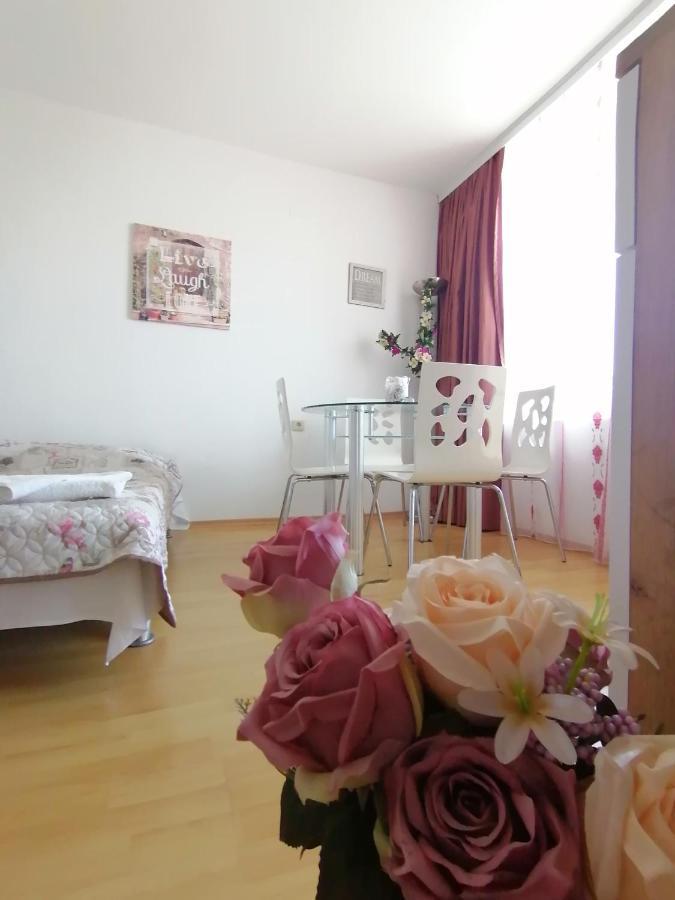 Apartments Elinor Budjaka โซโซโปล ภายนอก รูปภาพ